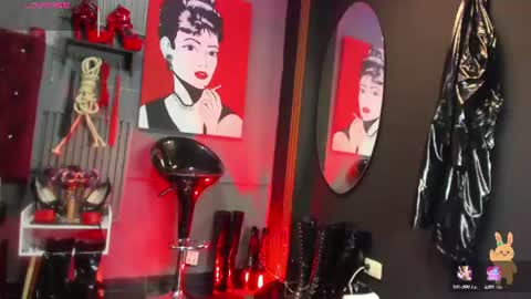 Miss Nicole online show from June 22, 11:18 am