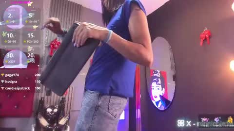 Miss Nicole online show from July 28, 6:20 pm