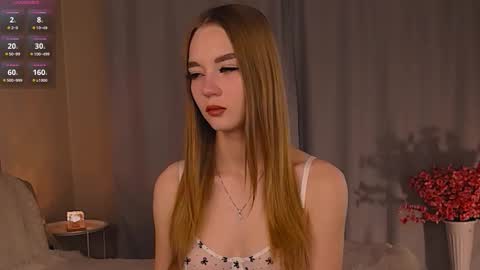 Snapshot of miss_nicoletta chatting on October 2, 12:17 am Nicole online show from October 2, 12:17 am