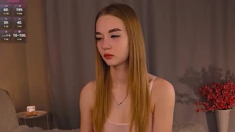 Snapshot of miss_nicoletta chatting on October 6, 11:46 pm Nicole online show from October 6, 11:46 pm