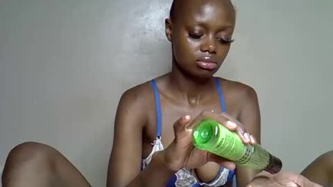 miss_pretty1 online show from January 15, 8:23 pm