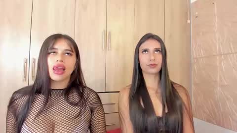 Snapshot of miss_saraxxx chatting on May 13, 3:42 pm Angel Sophie Tif online show from May 13, 3:42 pm