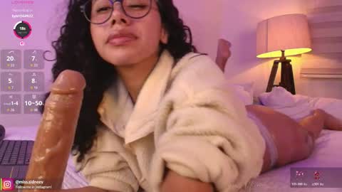 Amy Olivera online show from May 29, 12:58 pm