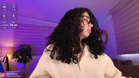 Snapshot of miss_sidney chatting on June 23, 1:09 pm Amy Olivera online show from June 23, 1:09 pm
