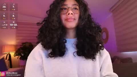 Snapshot of miss_sidney chatting on June 29, 11:54 am Amy Olivera online show from June 29, 11:54 am