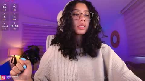 Snapshot of miss_sidney chatting on July 2, 1:06 pm Amy Olivera online show from July 2, 1:06 pm