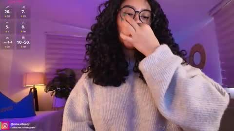 Snapshot of miss_sidney chatting on July 28, 1:21 pm Amy Olivera online show from July 28, 1:21 pm