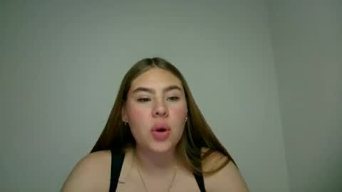 Snapshot of miss_sophie1 chatting on June 12, 11:25 pm sophi 3 online show from June 12, 11:25 pm