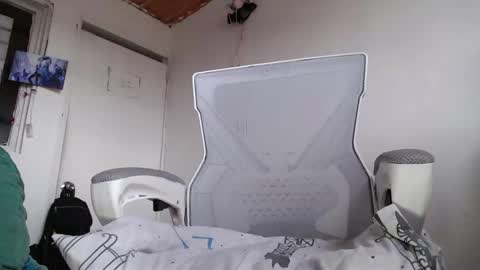 Kortana 2.0 dont forget thumbs up and follow me on twitter online show from January 12, 4:56 pm