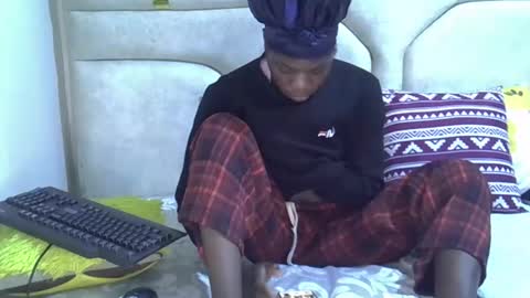 Snapshot of miss_squirty2 chatting on October 21, 6:36 am jasmine online show from October 21, 6:36 am