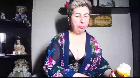 Snapshot of miss_tasha_kom chatting on November 9, 9:18 am miss_tasha_kom online show from November 9, 9:18 am