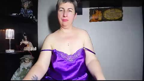 Snapshot of miss_tasha_kom chatting on December 15, 4:33 pm miss_tasha_kom online show from December 15, 4:33 pm