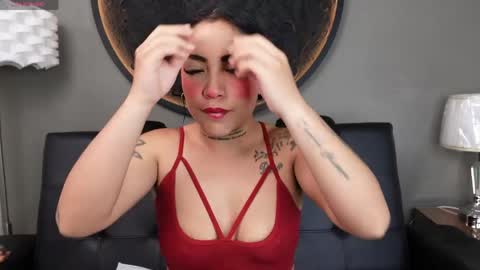 Vaiolette online show from April 25, 1:41 pm