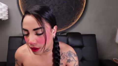 Snapshot of miss_vaiolette chatting on July 29, 11:08 am Vaiolette online show from July 29, 11:08 am