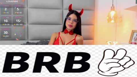 Snapshot of miss_valen_ chatting on December 15, 4:59 pm valentina online show from December 15, 4:59 pm