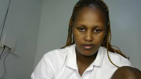 miss_vall online show from January 31, 7:18 pm