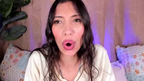 Snapshot of miss_veronica2 chatting on June 19, 2:21 pm Miss Veronica online show from June 19, 2:21 pm