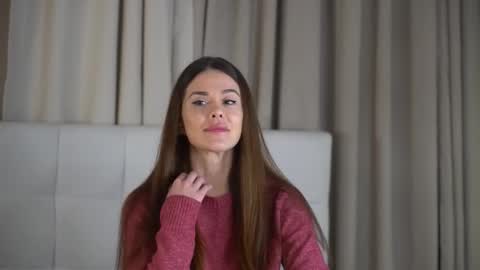 Snapshot of miss_viktoria chatting on November 14, 5:11 pm Miss Victoria online show from November 14, 5:11 pm