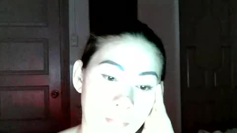 Snapshot of miss_zephyr chatting on February 27, 10:15 am HOT MOMMY ZEPHYR online show from February 27, 10:15 am