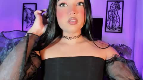 miss_zz online show from February 2, 7:01 pm