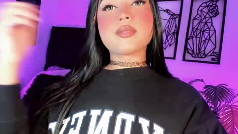 miss_zz online show from February 17, 6:58 pm