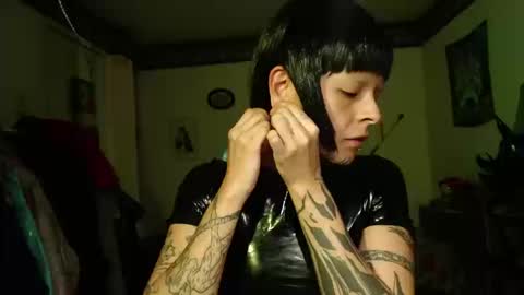 Snapshot of missanarky chatting on September 17, 12:12 am Anarkitten online show from September 17, 12:12 am