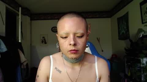 Snapshot of missanarky chatting on October 30, 9:48 pm Anarkitten online show from October 30, 9:48 pm