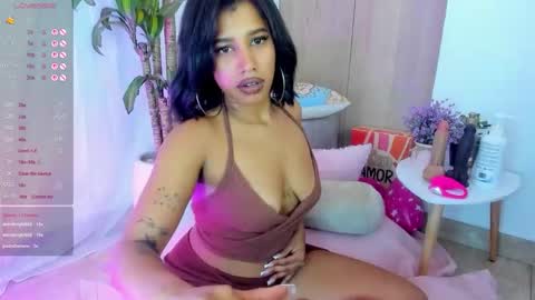 Snapshot of missangeldust chatting on November 29, 12:46 am missangeldust online show from November 29, 12:46 am