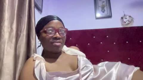 Missbelle online show from February 8, 7:06 pm