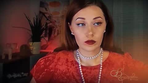 The divine Beverly online show from March 1, 6:10 pm