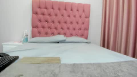 Elise online show from October 30, 10:10 pm