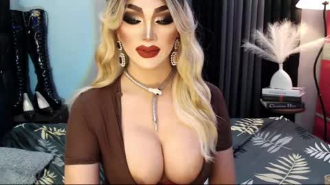 Snapshot of misschannel4sub chatting on March 3, 2:26 pm PRIESTESS CHANNEL online show from March 3, 2:26 pm
