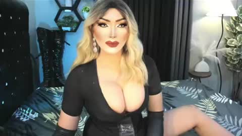 PRIESTESS CHANNEL online show from June 19, 6:23 pm