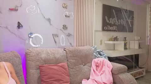 Snapshot of misscheelsee_as chatting on April 15, 1:40 pm misscheelsee_as online show from April 15, 1:40 pm