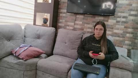 Snapshot of misscheelsee_as chatting on May 12, 1:30 pm misscheelsee_as online show from May 12, 1:30 pm
