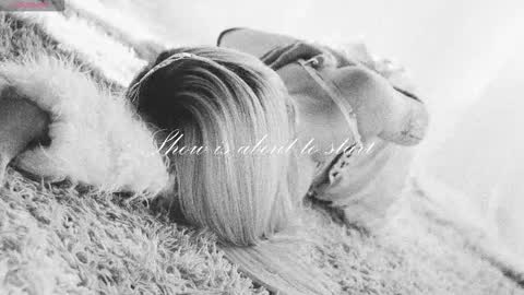 Snapshot of misschloe__ chatting on November 24, 12:21 am Chloe freelance model Please your thumbs up are important online show from November 24, 12:21 am