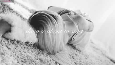 Chloe freelance model Please your thumbs up are important  online show from January 11, 12:59 am