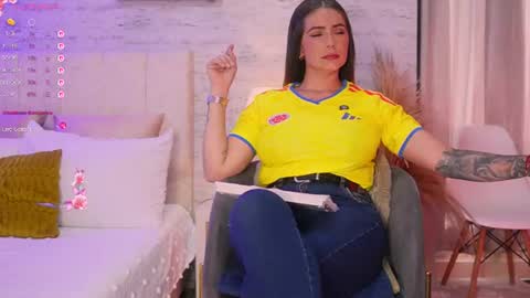 D A N A online show from June 17, 9:16 pm