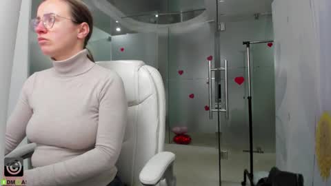 Miss Domina online show from March 2, 3:52 am