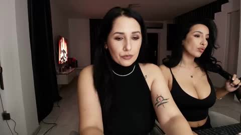 Snapshot of missdyaa chatting on November 22, 11:04 pm Miss online show from November 22, 11:04 pm