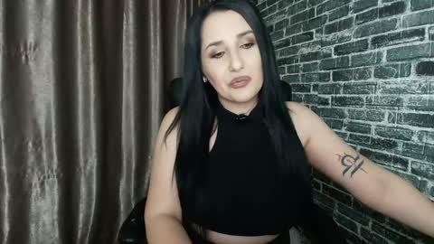 Miss online show from April 30, 10:58 pm
