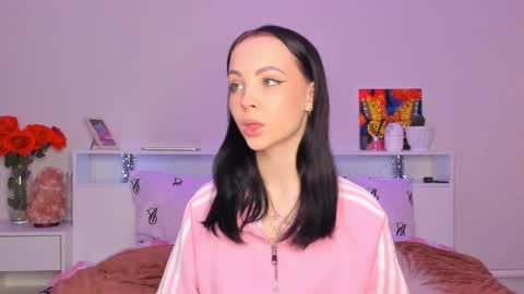 Snapshot of misseliss chatting on January 18, 6:55 pm Hello dear my name Elisa online show from January 18, 6:55 pm