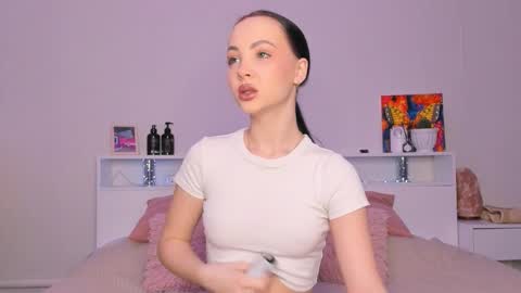 Snapshot of misseliss chatting on March 2, 4:25 am Hello dear my name Elisa online show from March 2, 4:25 am