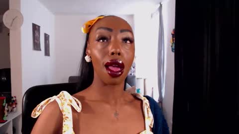 Emilie Diaz online show from March 17, 3:26 pm