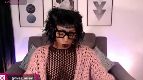 Emilie Diaz online show from July 3, 2:45 pm