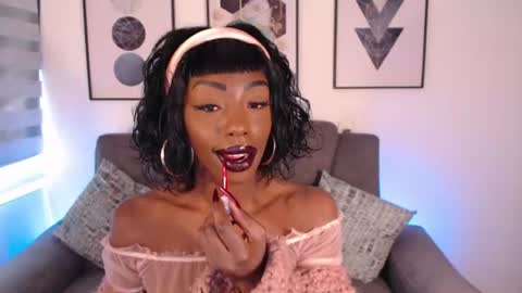 Emilie Diaz online show from July 16, 4:13 pm