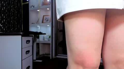 Escarlet online show from July 31, 2:55 am