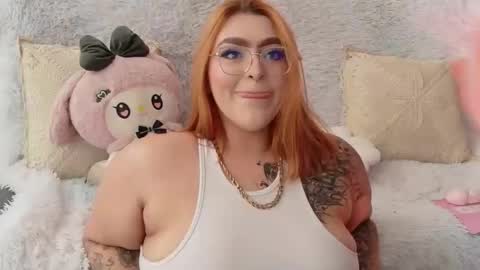 missevans_ online show from May 19, 4:46 pm