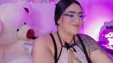 Snapshot of missevans_ chatting on July 6, 5:37 pm missevans_ online show from July 6, 5:37 pm
