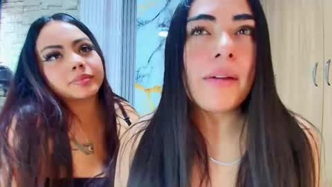 Snapshot of missexy303av chatting on December 1, 2:33 pm missexy303av online show from December 1, 2:33 pm